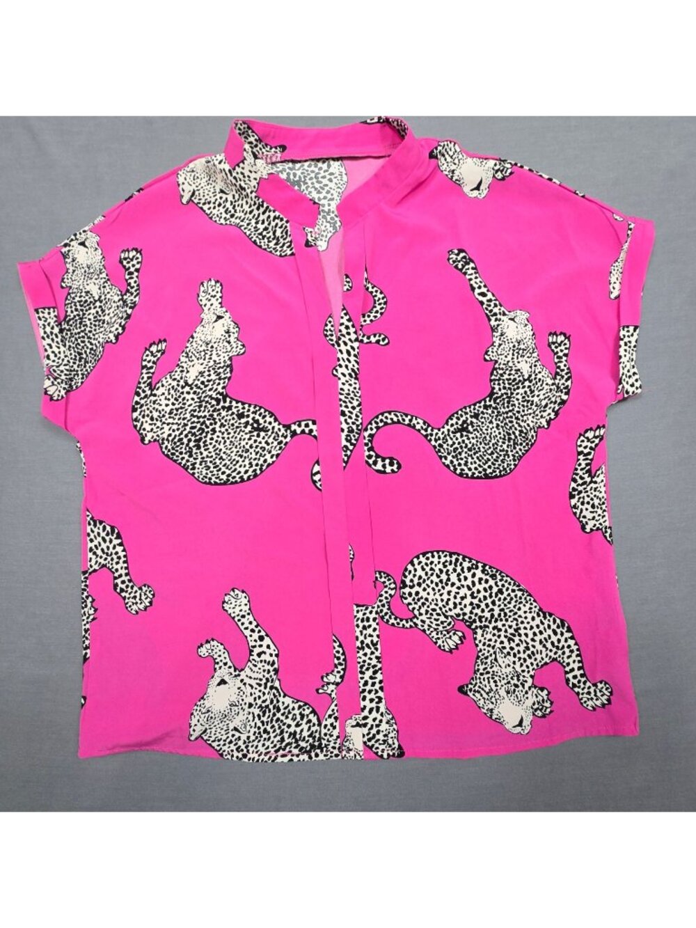 Shein Womens L Pink Leopard Print Blouse Short Sleeve Buttonless Whimsical